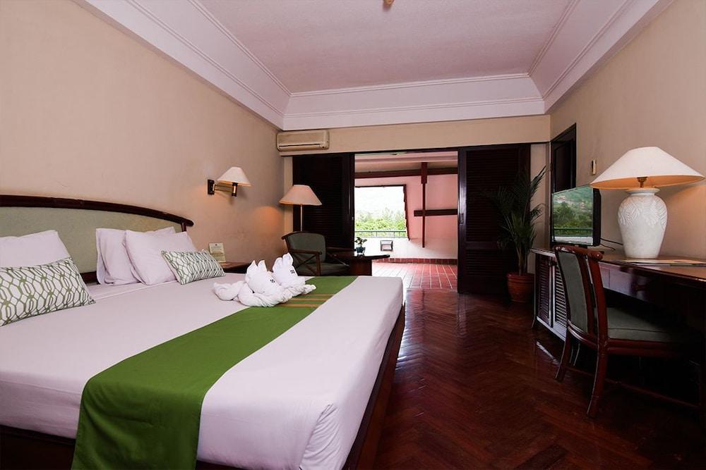 Jatinangor National Golf & Resort Exteriör bild