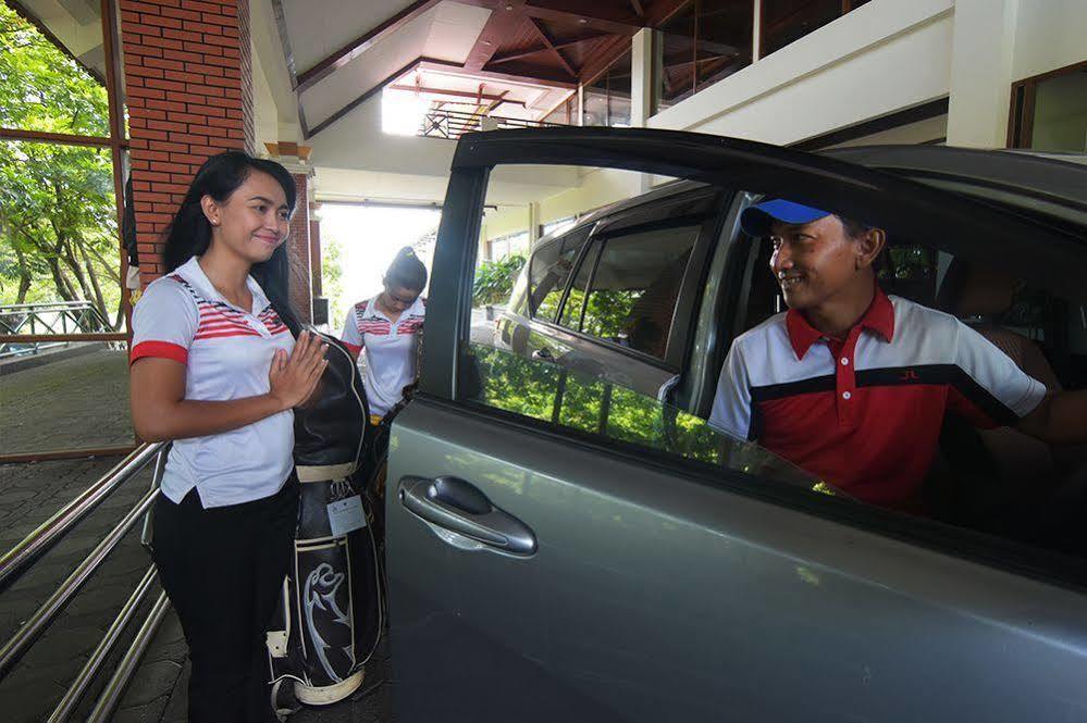 Jatinangor National Golf & Resort Exteriör bild